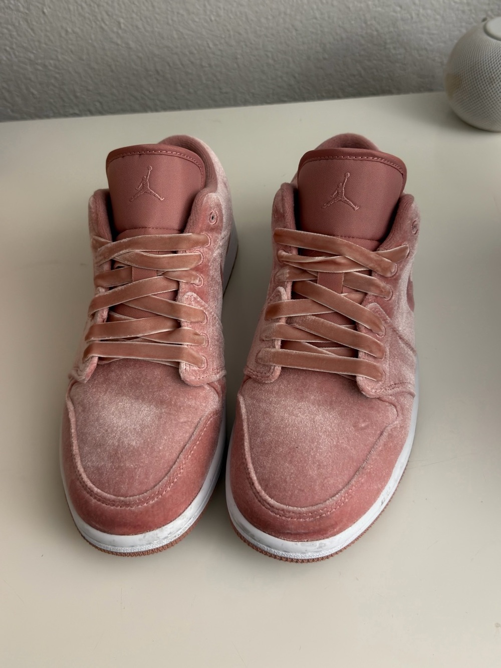 Nike air jordan low Pink Velvet Low-Top Sneakers